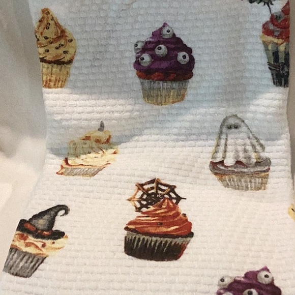 Kitchenaid Halloween Kitchen Towels - set of 2 towels - Picture 3 of 5